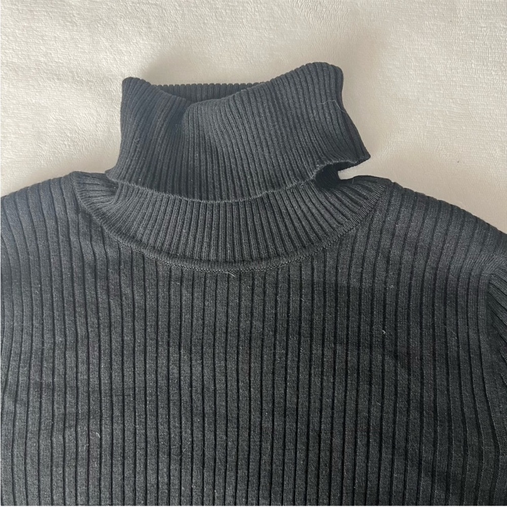 It's Our Time | Ribbed Turtleneck - Picture 3 of 8